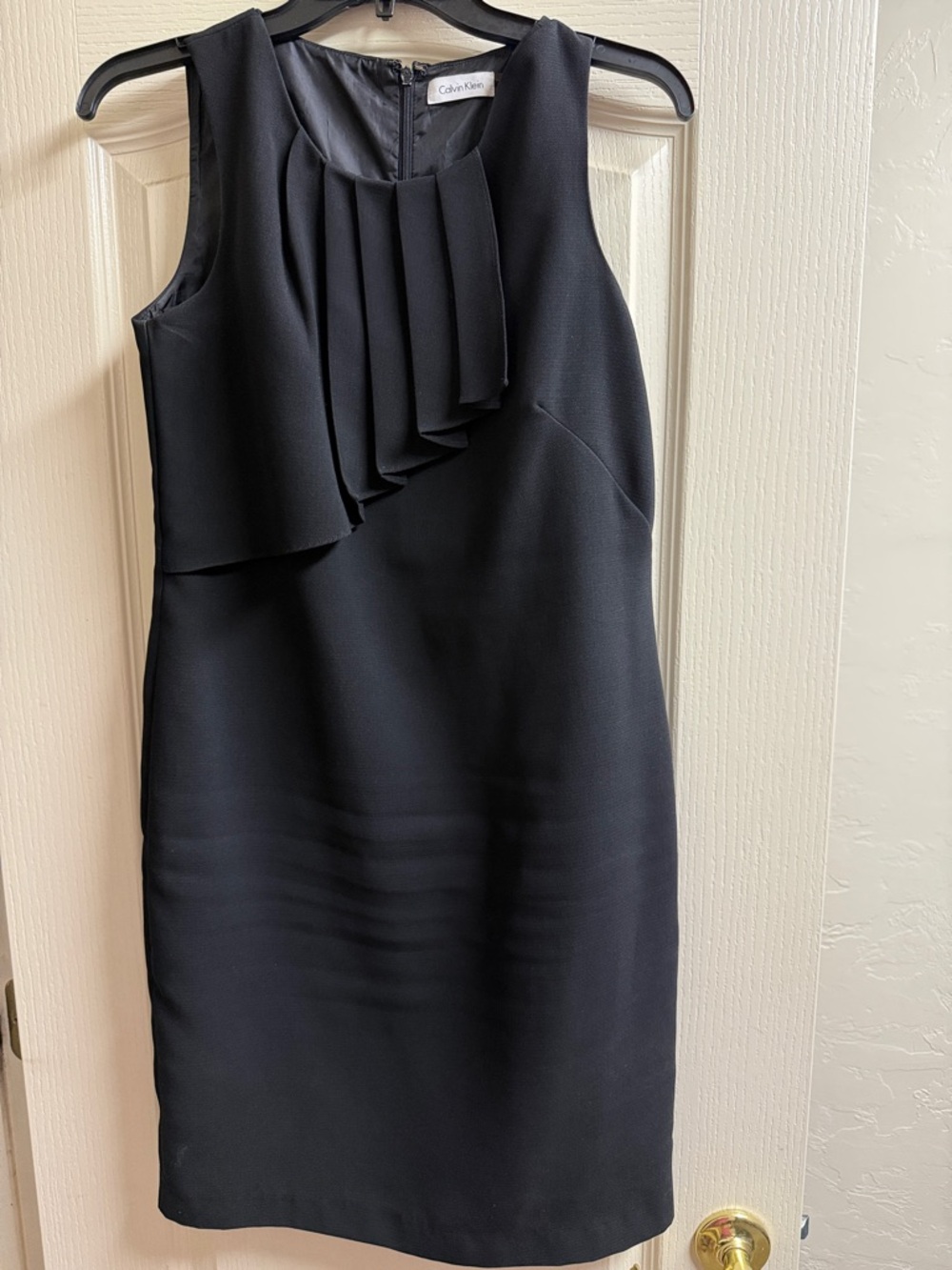 Calvin Klein Black Sleeveless Pleated Front Shift Dress